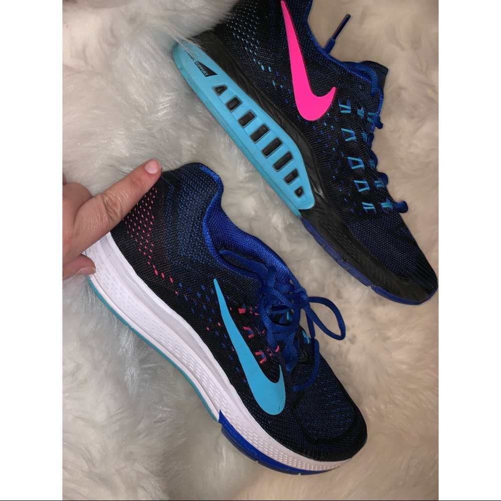 Super cute NIKE shoes